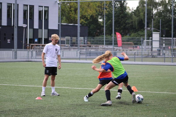 EXTRA! vrijdag 19 september 1 uur techniek training in een groep