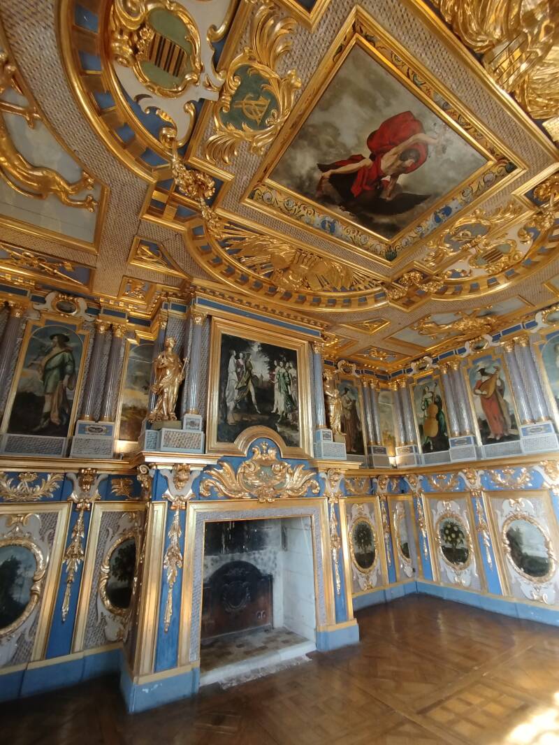 incredible ceilings in gold at the King's bedroom at Chauteau d'Oiron France