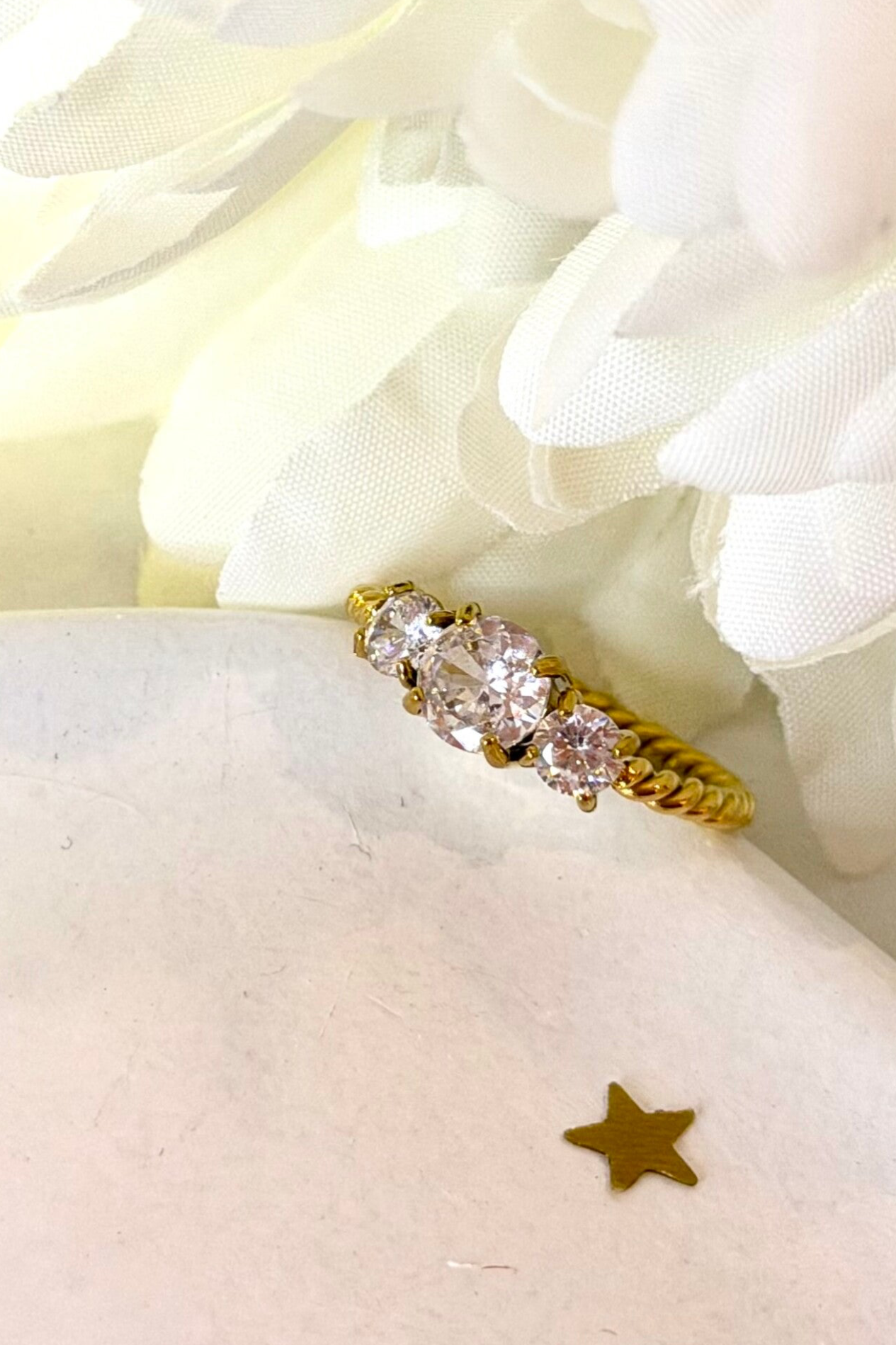 Luxuriöser Tropfen-Ring