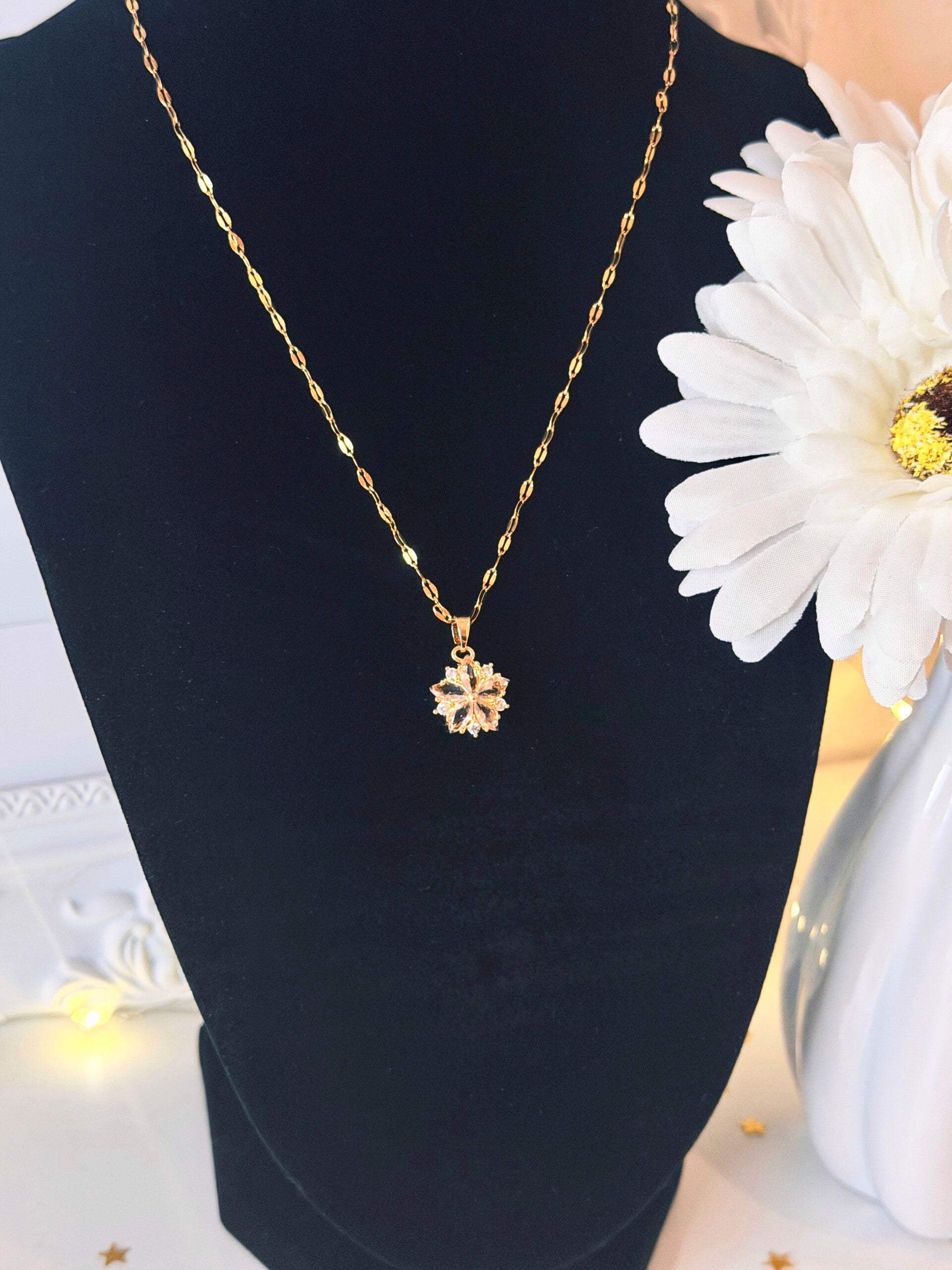 Zarte Rosa Sakura Halskette