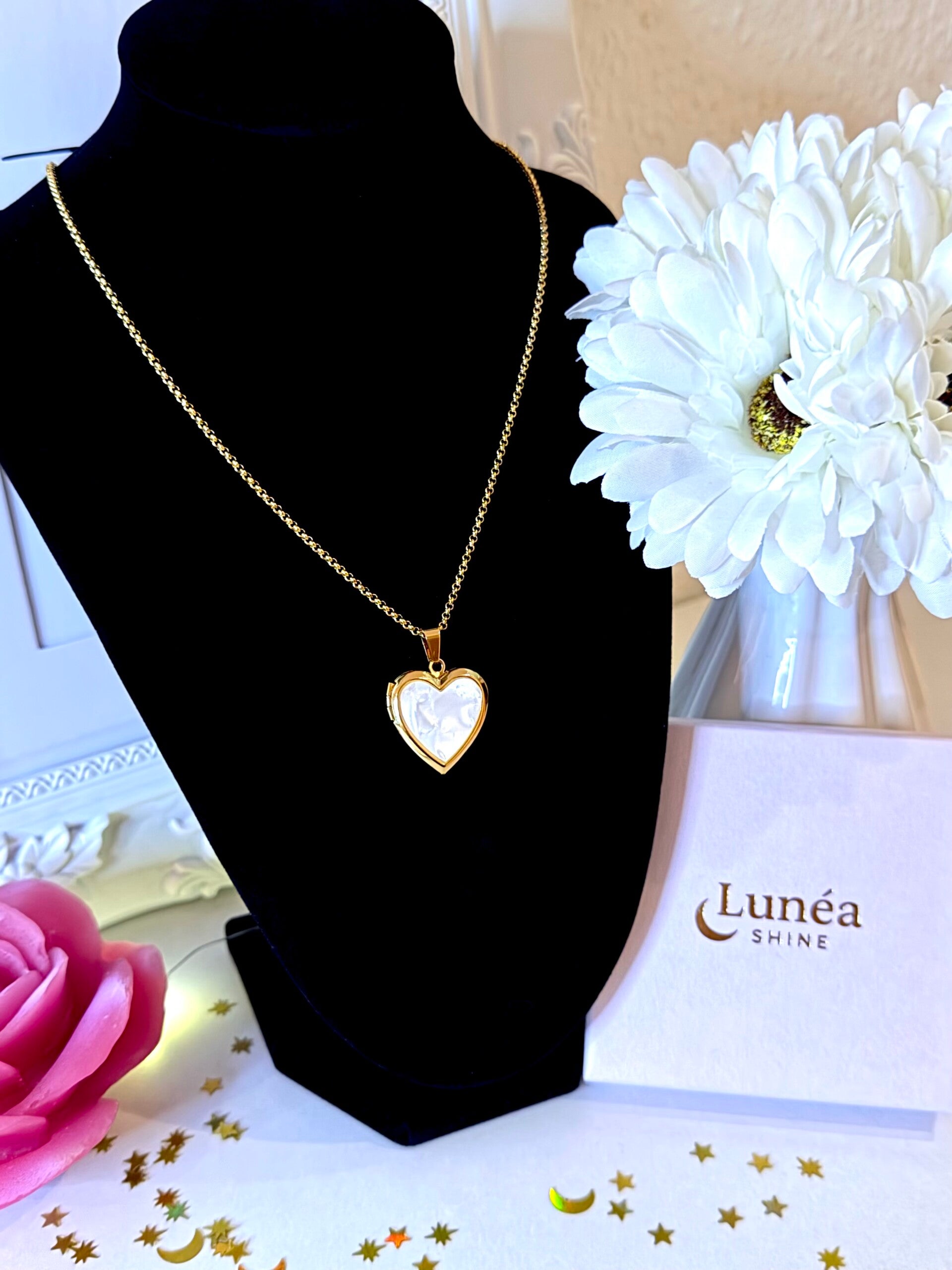 Zeitloses Herz-Amulett