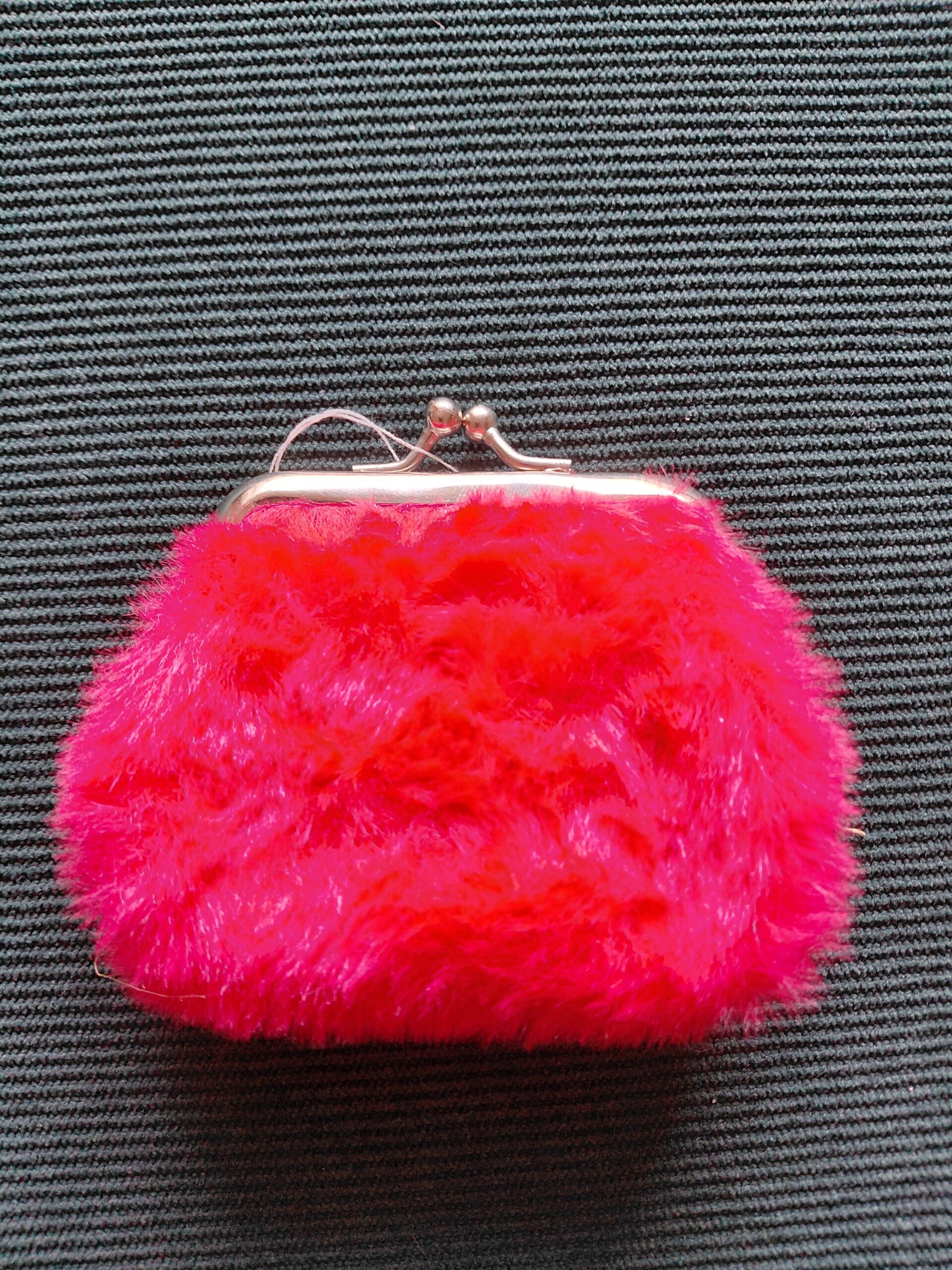 Rode fluffy portemonee