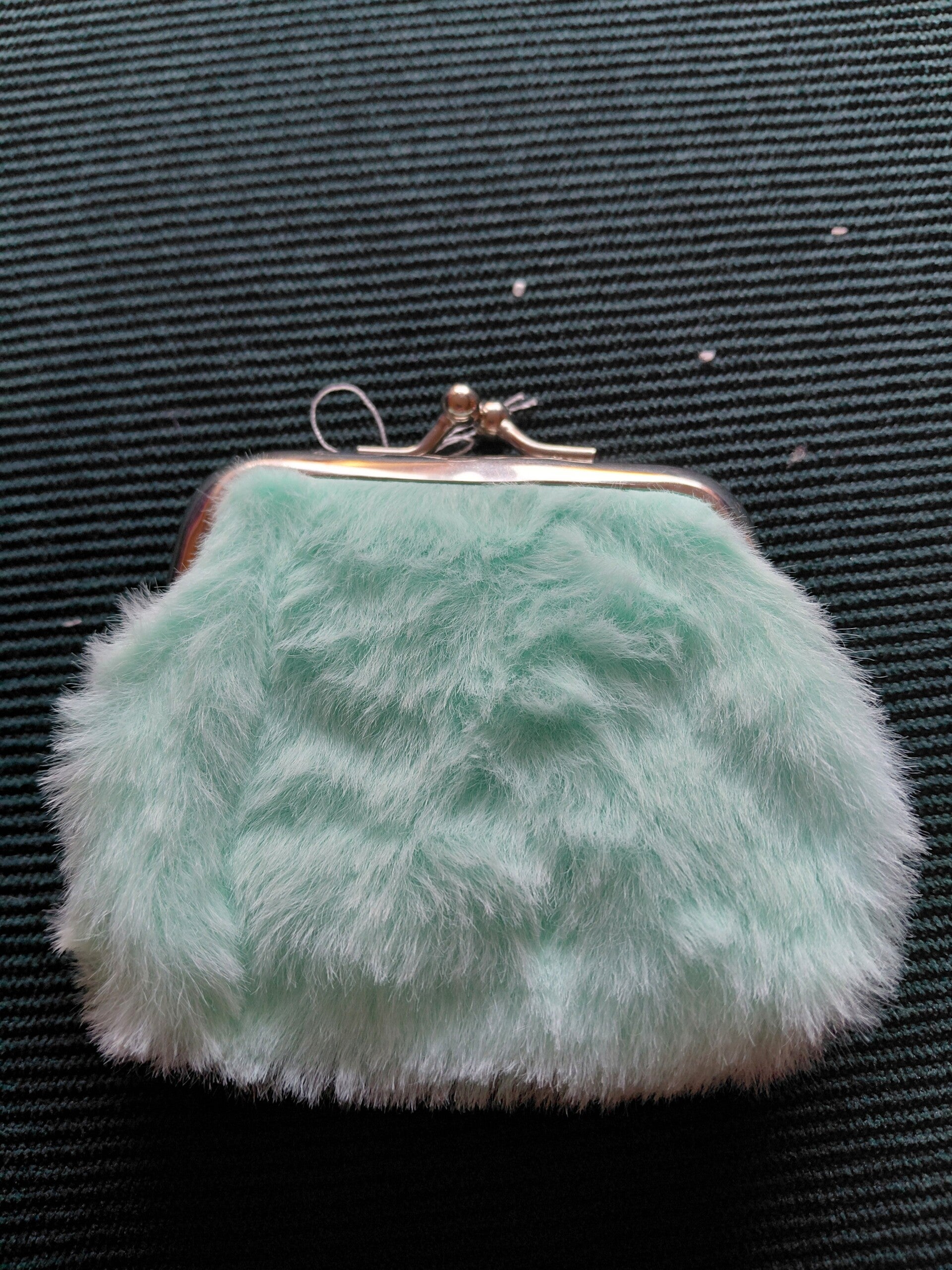 Mint groen fluffy portemonee