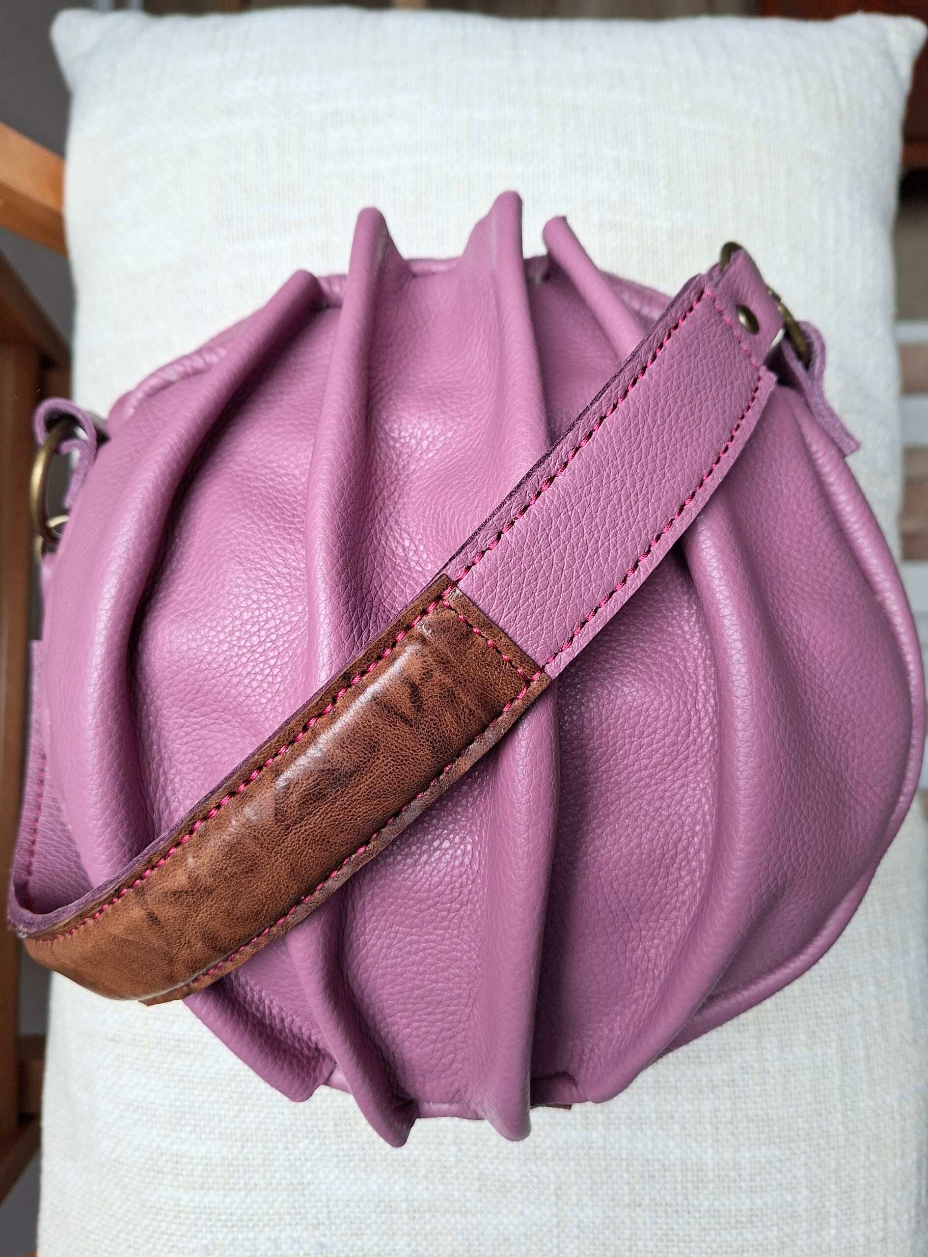 "Der Ball" - runde Tasche