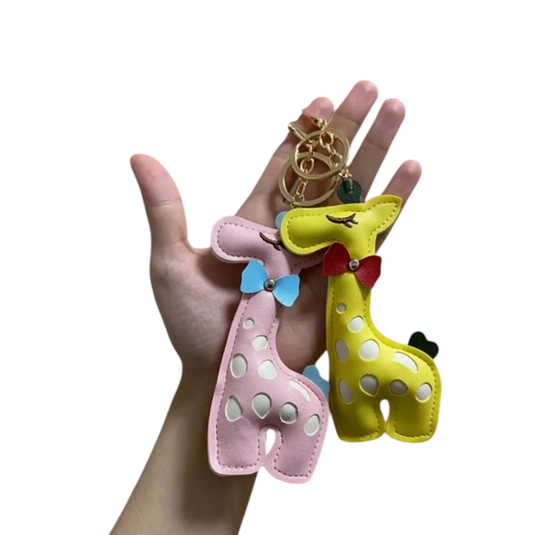 Taschenanhänger Giraffe – Weiches Kunstleder, süßes Design & griffige Haptik
