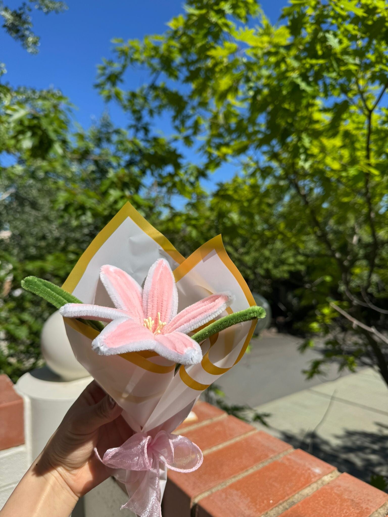 Cute Handmade Flowers – Crochet & Fuzzy Wire 🌸