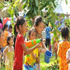 Songkran-DawanTours-052.jpg