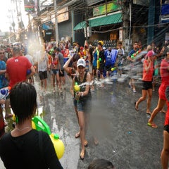 Songkran-DawanTours-068.jpg