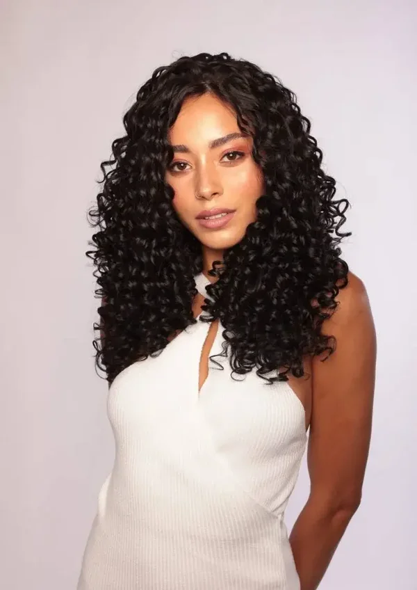 Glamlace model 06 · Full wig