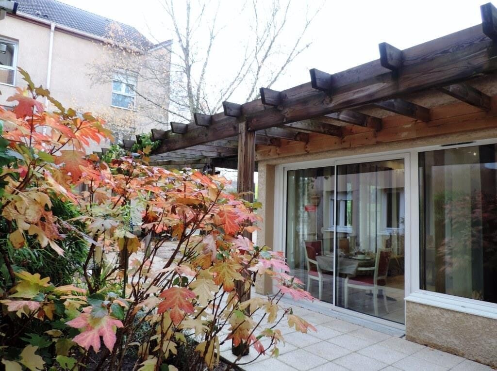 (71) CHATENOY LE ROYAL Chambre Lmnp renta. 6.60 %