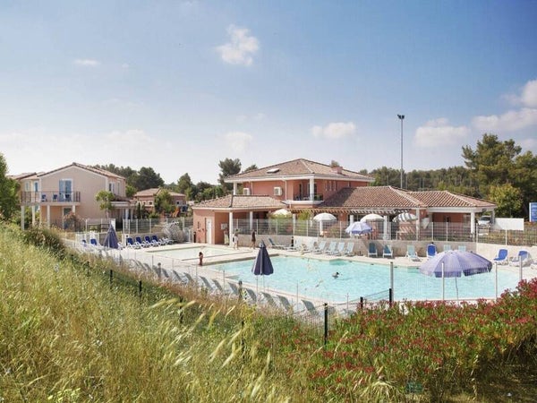 TERRES DE FRANCE (13) CABRIES Appart. Type 3 Duplex LMNP revente renta. 5.30 %