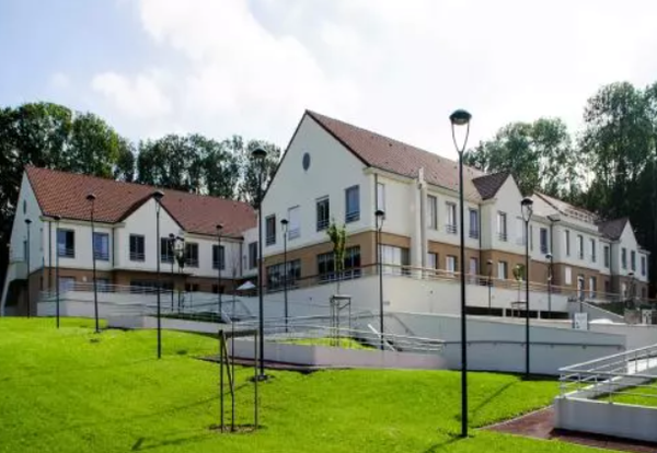 EMEIS (ex ORPEA) (08) VOUZIERS Chambre simple Lmnp renta. 5.60 %