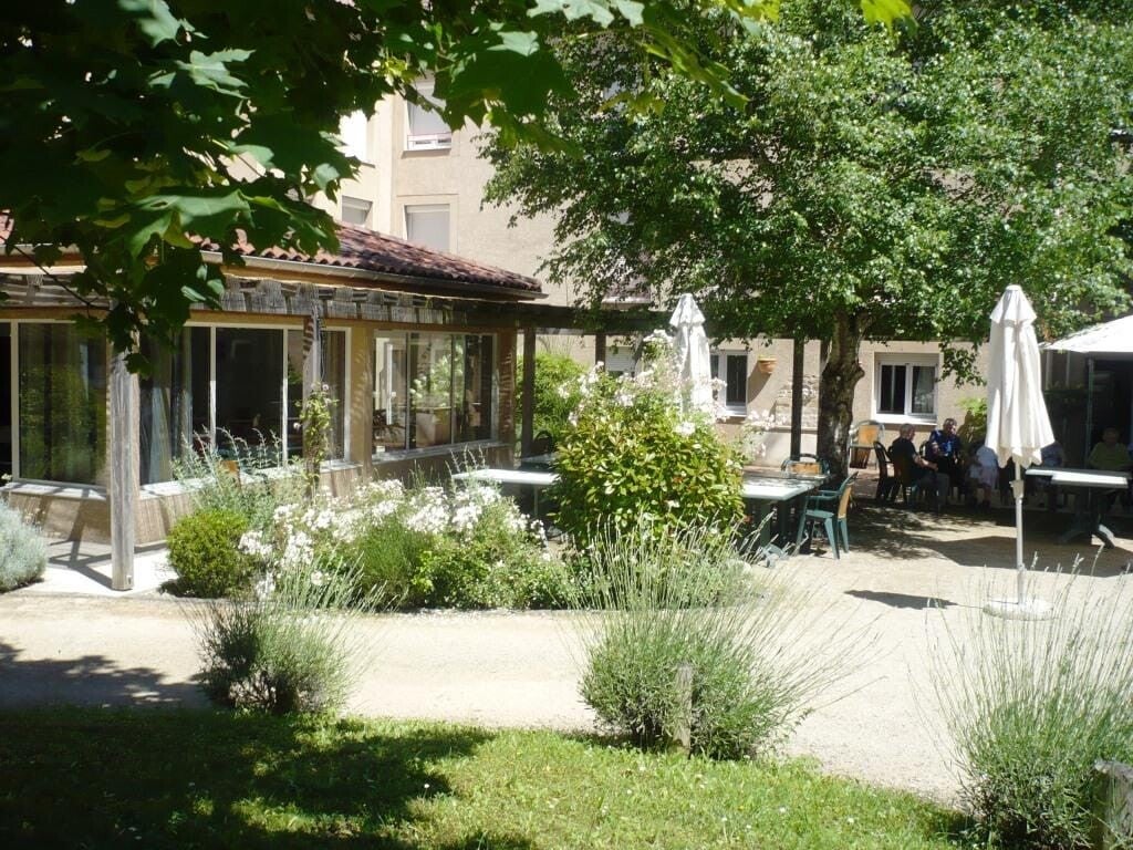 (71) CHATENOY LE ROYAL Chambre Lmnp renta. 6.30 %