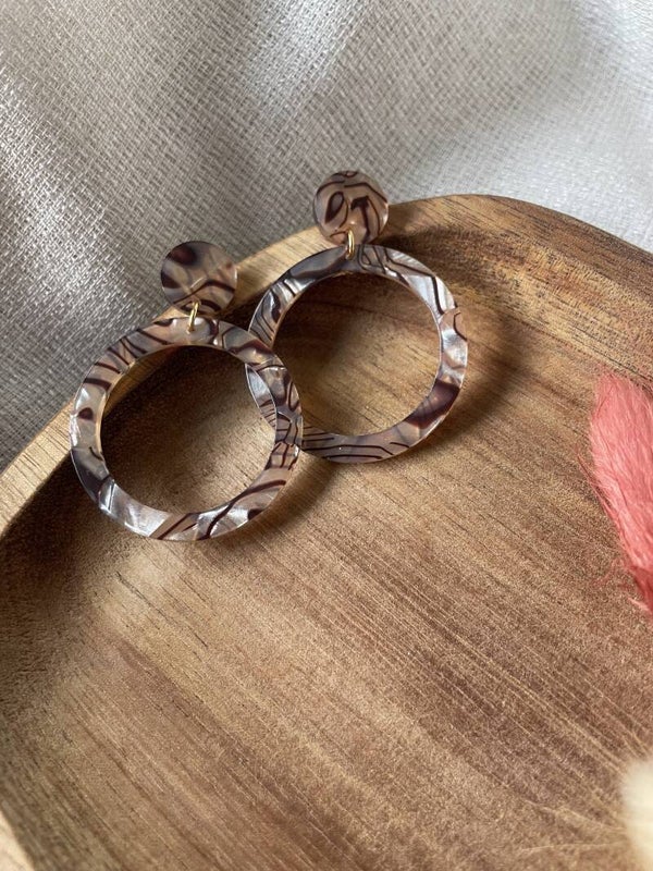 Julie round striped beige