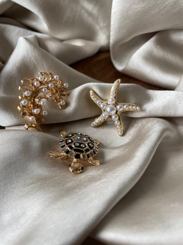 Broches