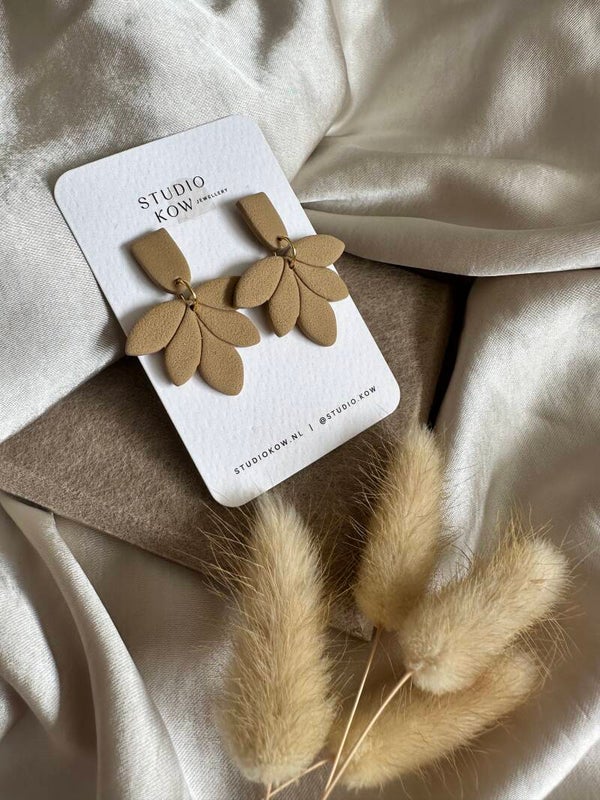 Pearl taupe