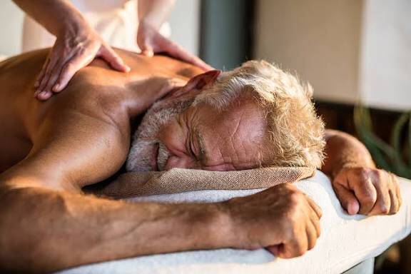 Ontspannende massage voor senioren