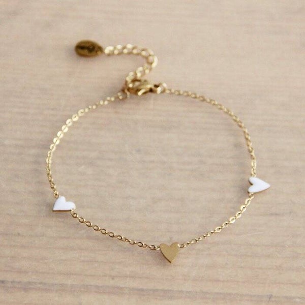 RVS fijn armbandje met 3 hartjes – wit/goud