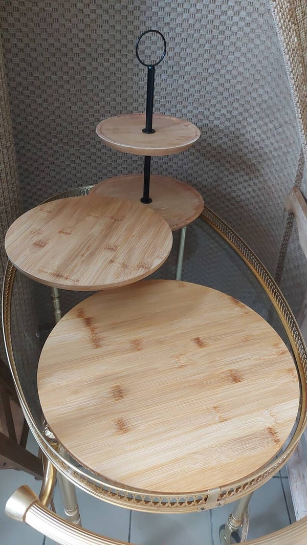 3 supports de présentation en bois