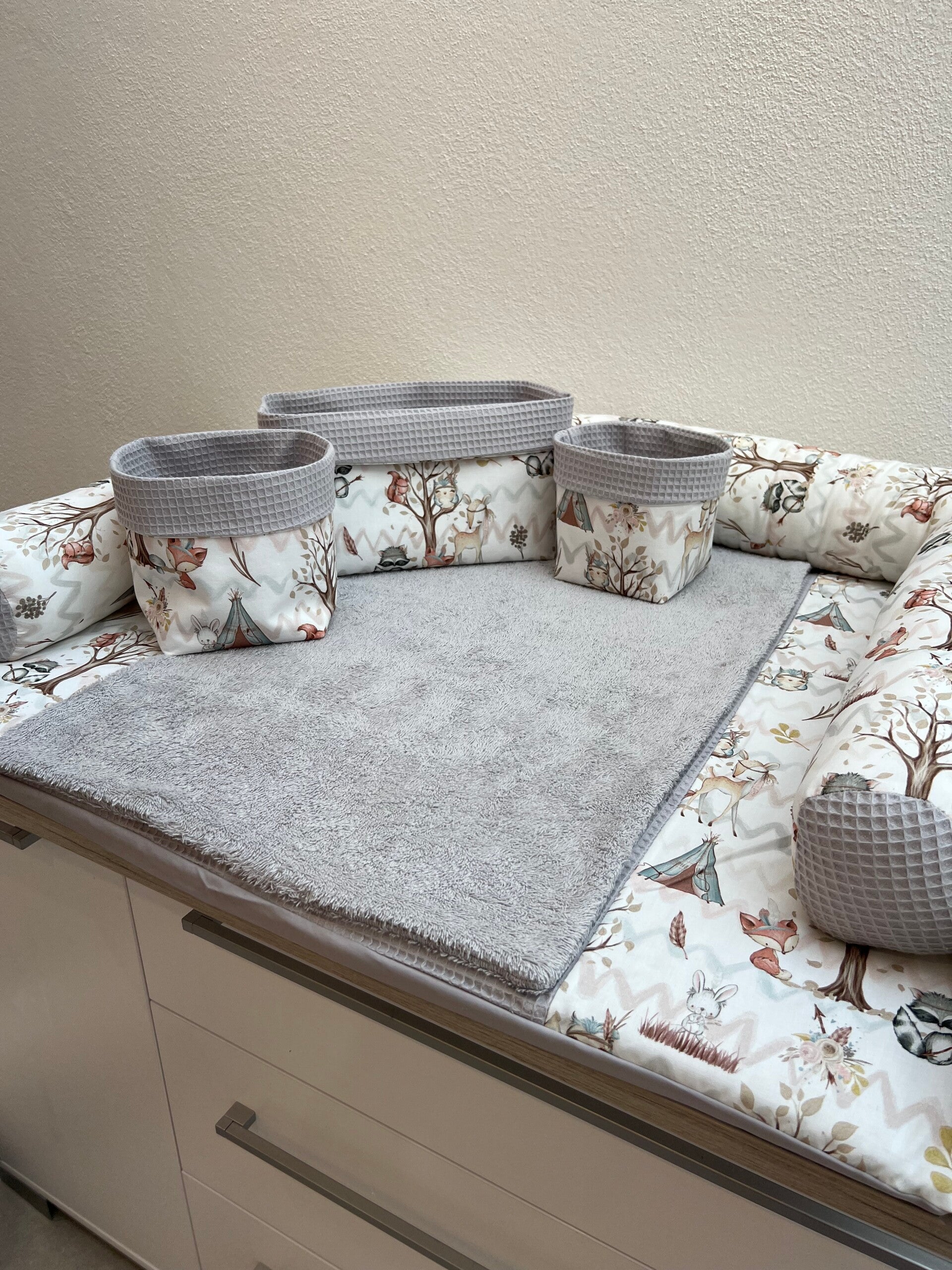 Wickelauflage waldfreunde hellgrau