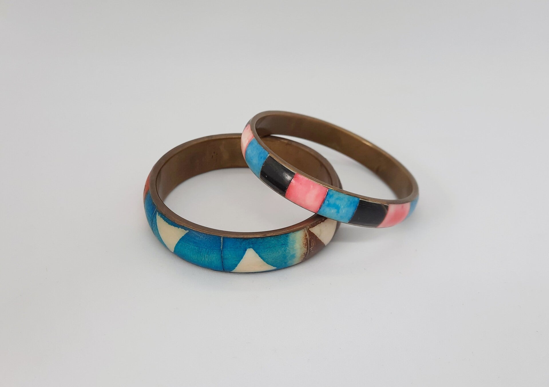 Set van twee kleurige Boho armbanden