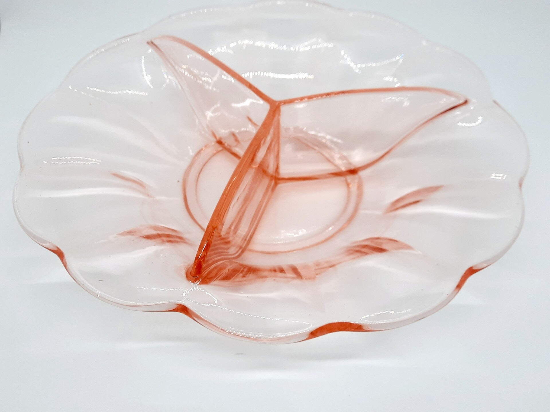 Bonbonnière van roze persglas 1950