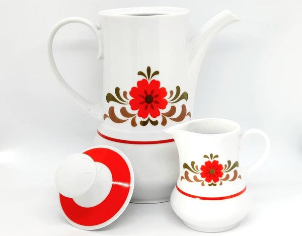 Koffiepot en melkkannetje porselein Winterling Bavaria