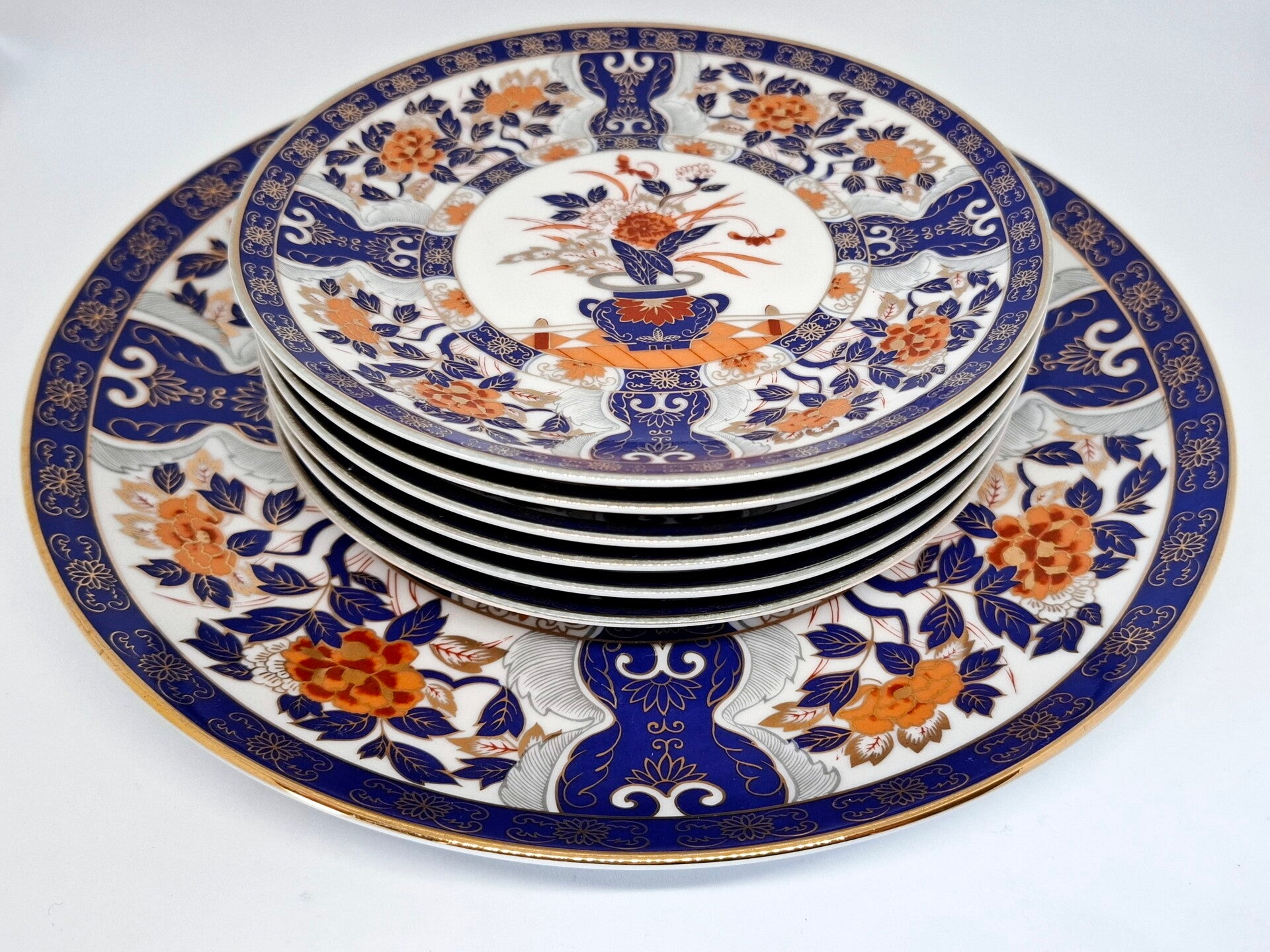Imari gebakstel van porselein, Japans