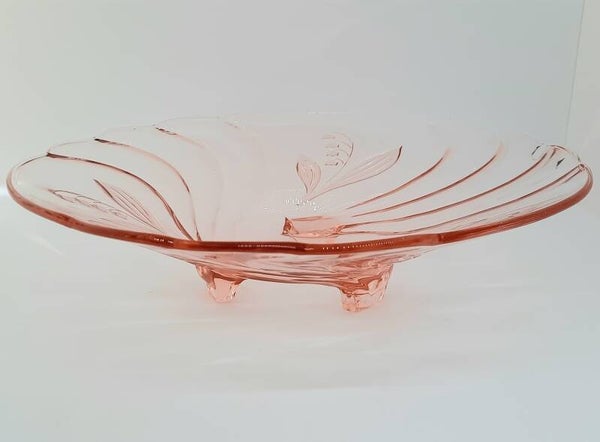Roze persglas schaal op pootjes