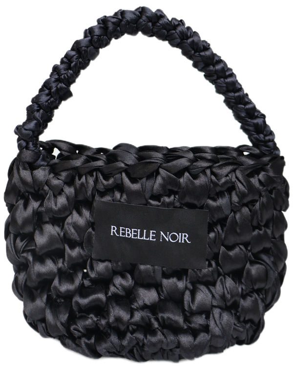 SATIN BUCKET - black short strap