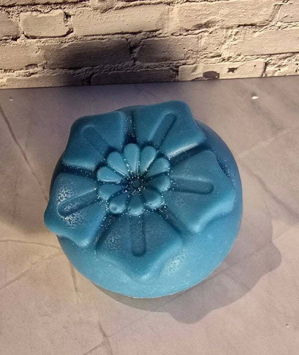 Blaues Blumen-Handseife