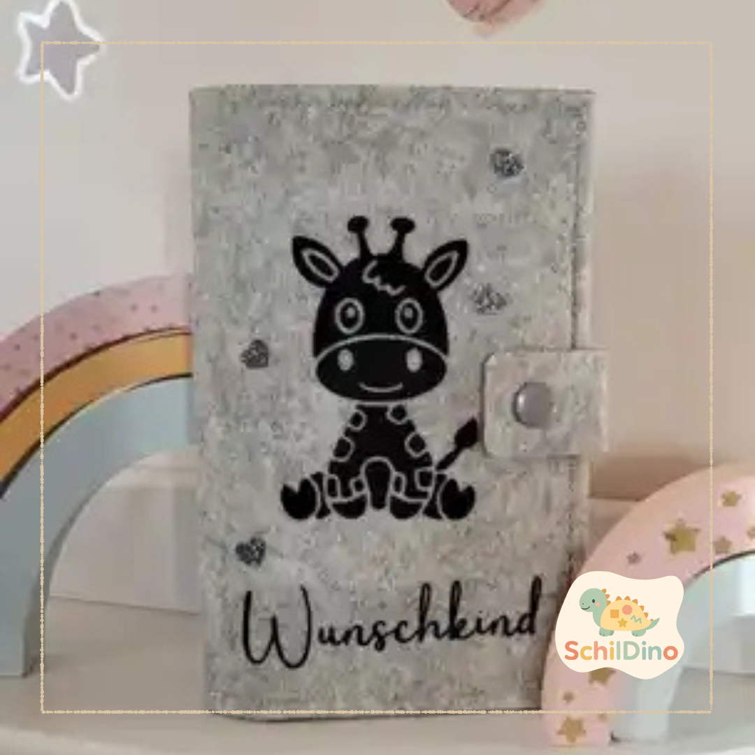Personalisierte Eltern-Kind-Pass Hülle (Mutter-Kind-Pass) – Giraffe "Wunschkind", "Kleines Wunder" oder "Liebe im Bauch"