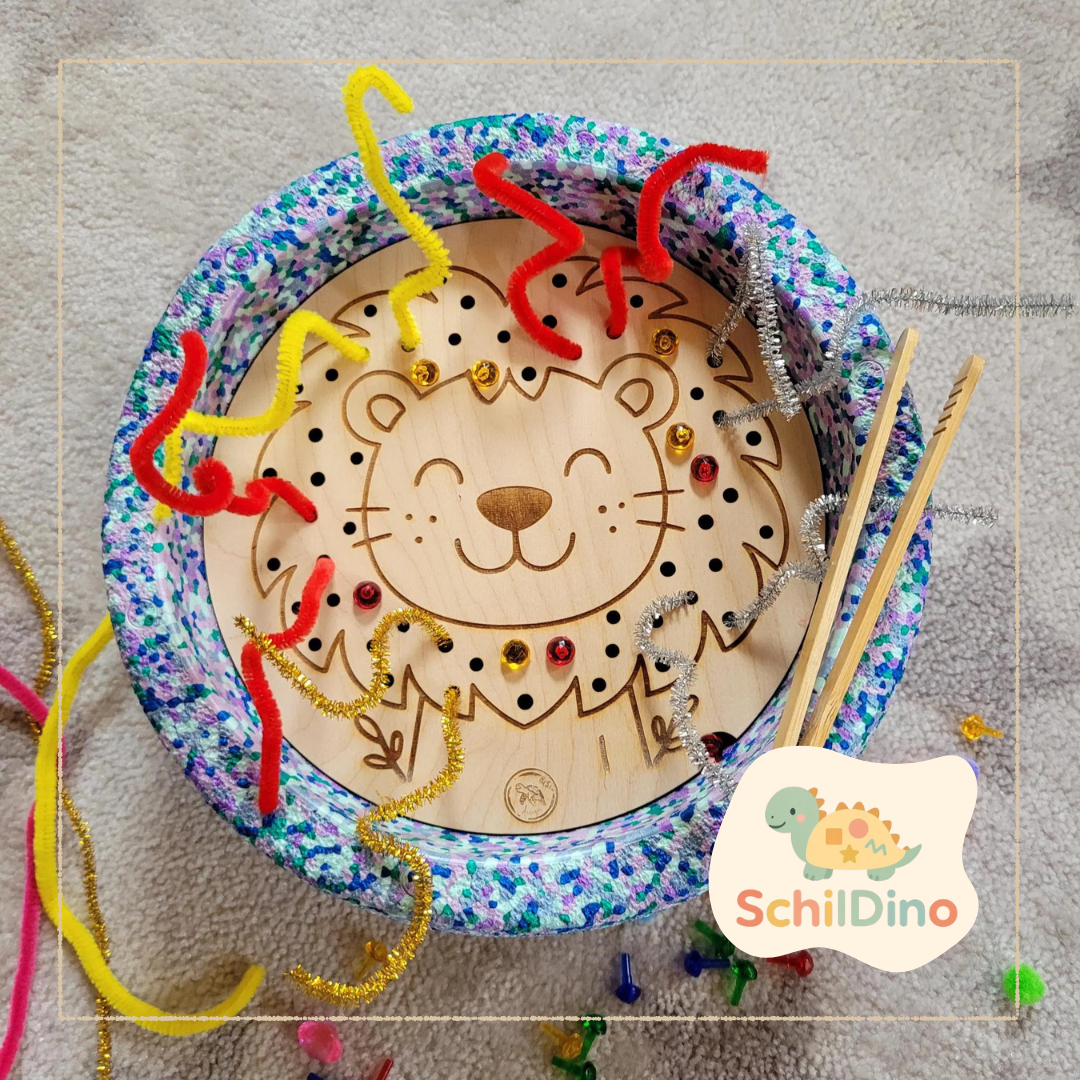 Löwe Aktivitätsplatte Stapelstein I Balanciersteine I Feinmotorik I Montessori I Zubehör für Stapelsteine zur motorischen Förderung I