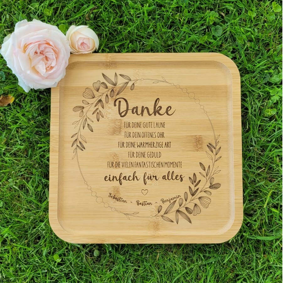 Personalisiertes Geschenk Lehrer, Pädagogen & Erzieher,  Bambus-Teller mit Gravur | Danke sagen zum Schulabschluss