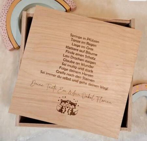 Rückseiten Gravur, Persönliche Worte für personalisierte Erinnerungsbox zur Erstkommunion, Taufe, Schatzkiste, Kerzenbox