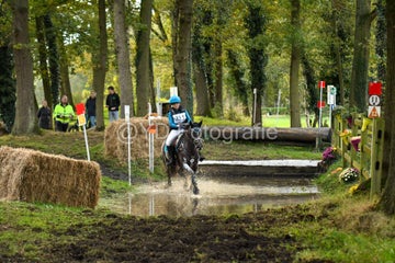 20241019-dsc_7211-standard-ri22fg.jpg