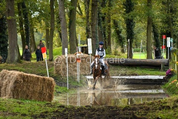 20241019-dsc_7275-standard-ogjmjt.jpg