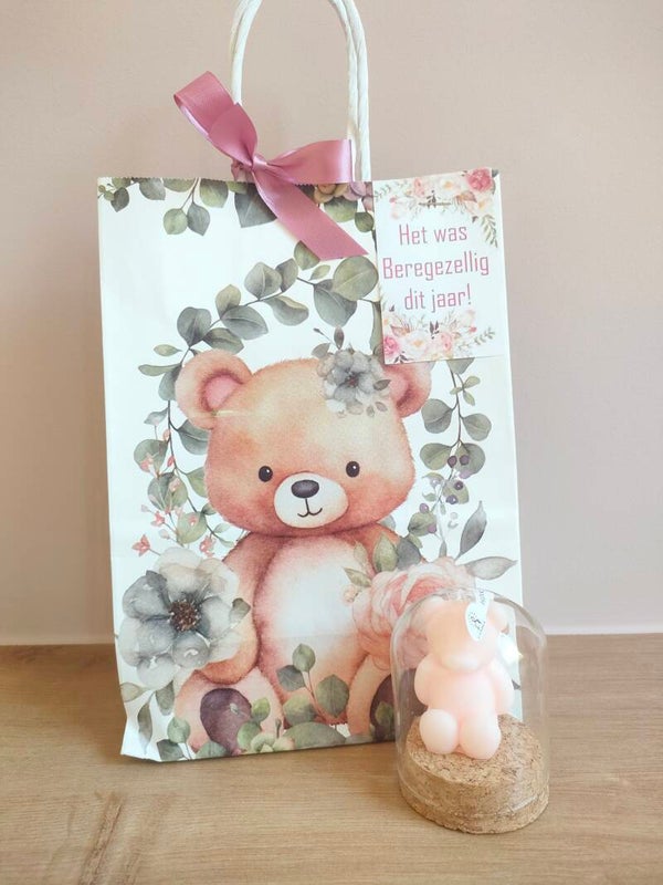Roze beertje in geschenkverpakking