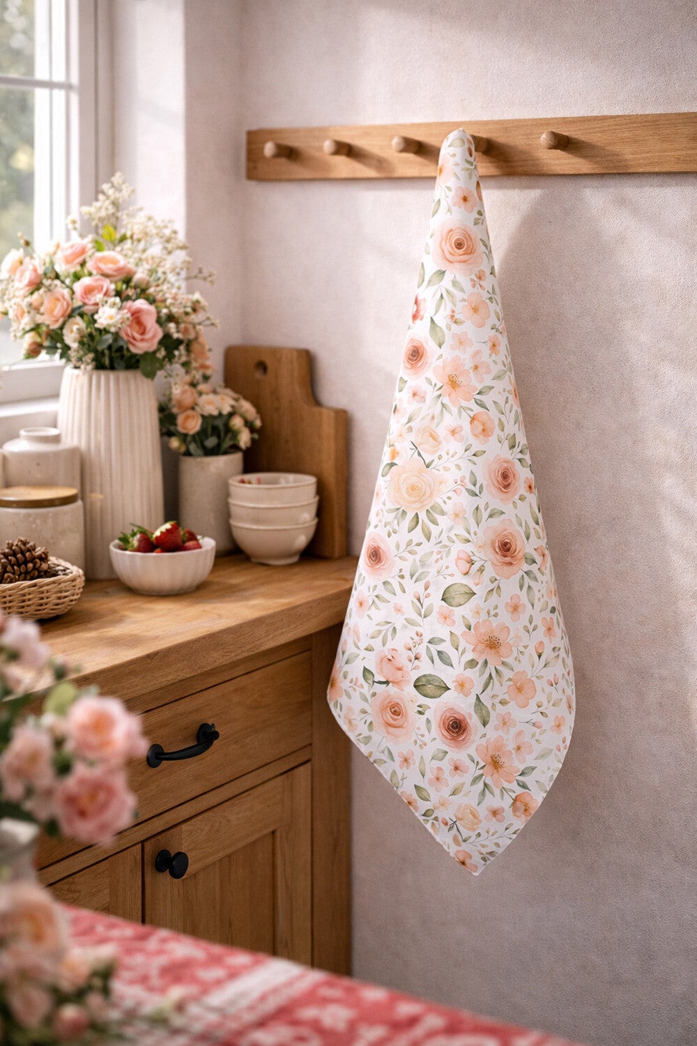 Keukenhanddoek "Zachtroze bloemen"