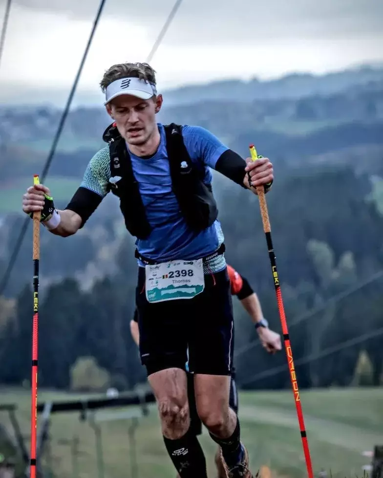 Trail running trail lopen Thomas Tanghe Hoka Speedgoat Leki Trail Grand Lac & chateau