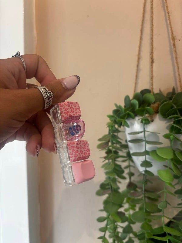 Leopard pink clicker