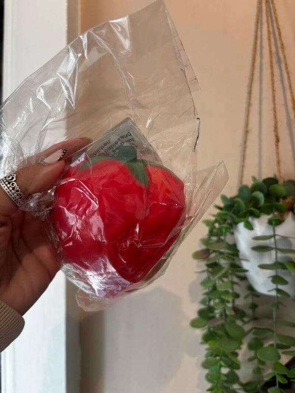 Medium strawberry