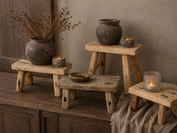 Authentiek Chinees Mini Krukje van Oud Hout - Handgemaakt Decoratiekrukje