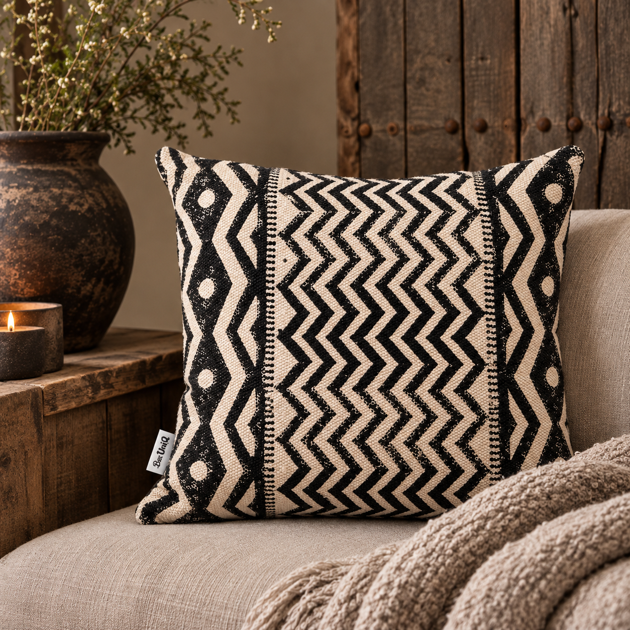 Sierkussen Zigzag – Crème/Zwart