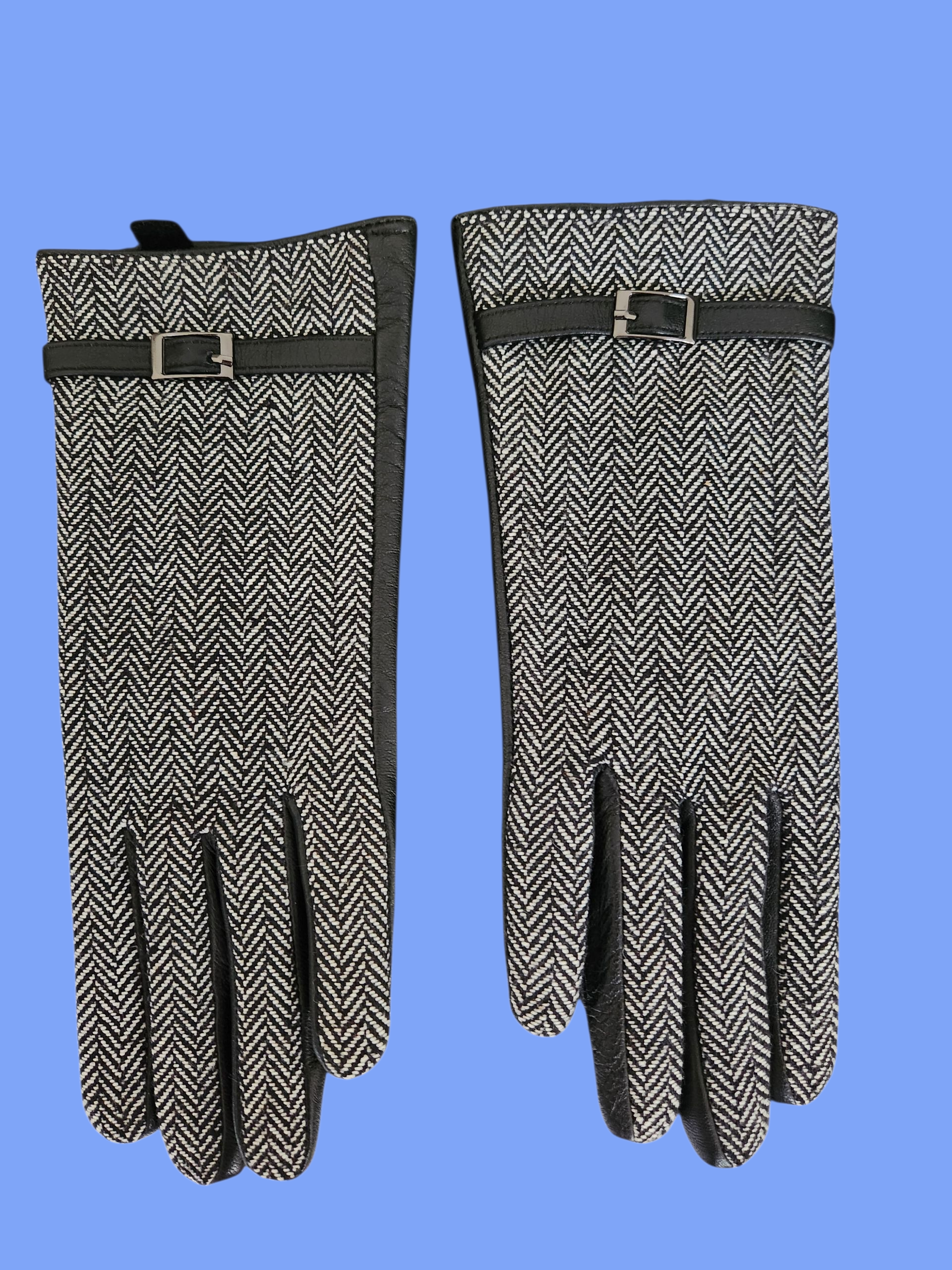 Retro glam gloves