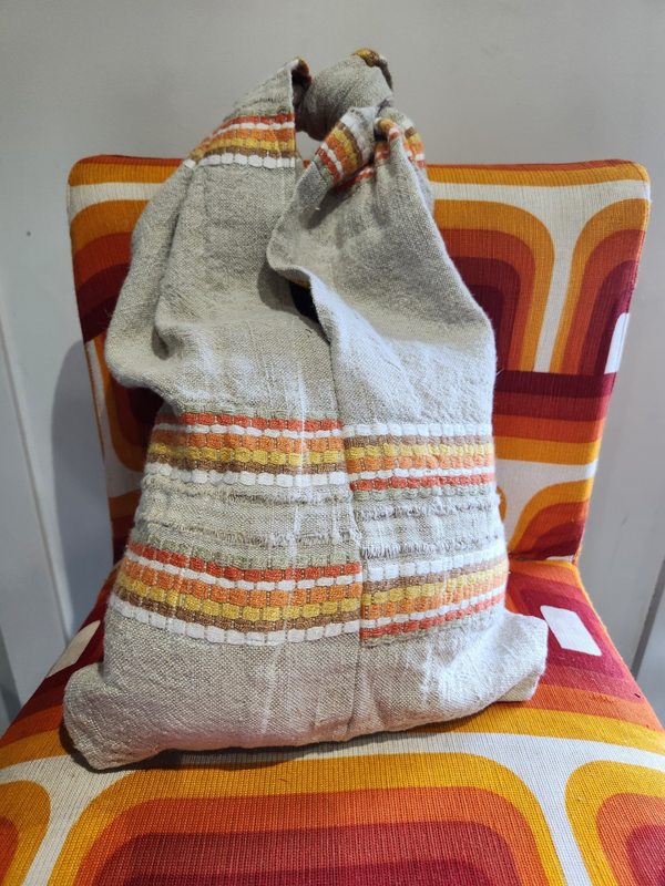 Vintage knot shoulder bag
