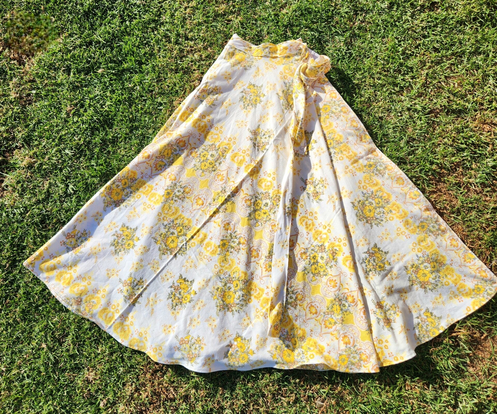 Circle long length wrap skirt