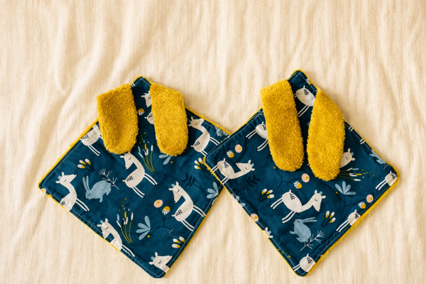 Lot de 2 doudous plats – oreilles de lapin