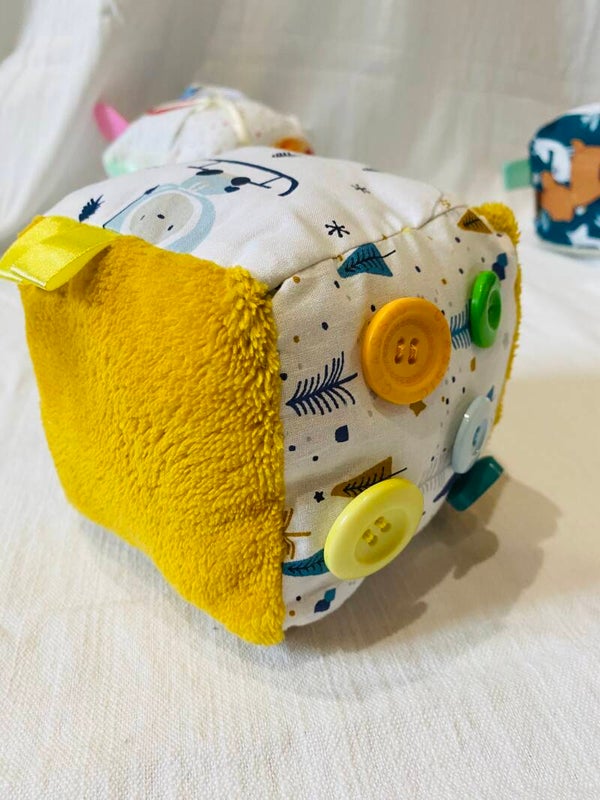 Cube d'éveil sensoriel "Rayon d'éveil"
