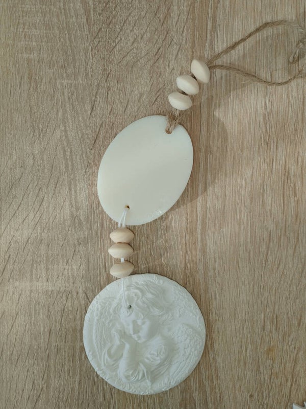 Suspension Petit Ange et sa cire parfumée
